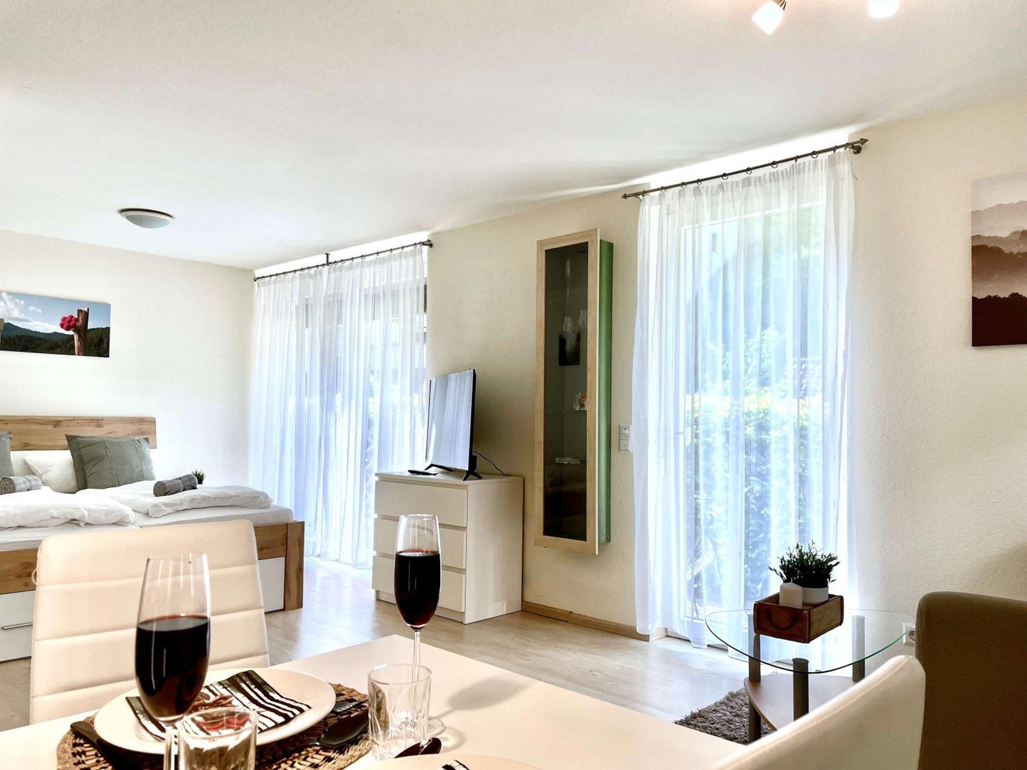 Relaxapartments Black Forest Diamond Direkt An Der Hornberger Freilichtbuehne - Sonnenterrasse Mit Blick Auf Das Hornberger Schloss, Schnelles Internet, Fuer Bis Zu 2 Personen Esterno foto